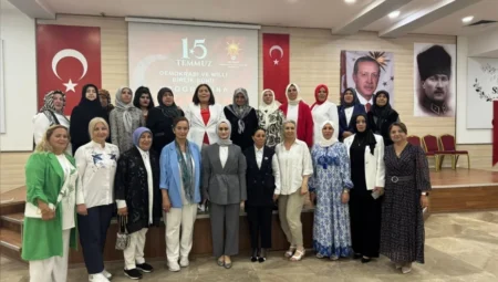 AK Parti Keçiören Kadın Kolları 15 Temmuz için anma programı düzenledi